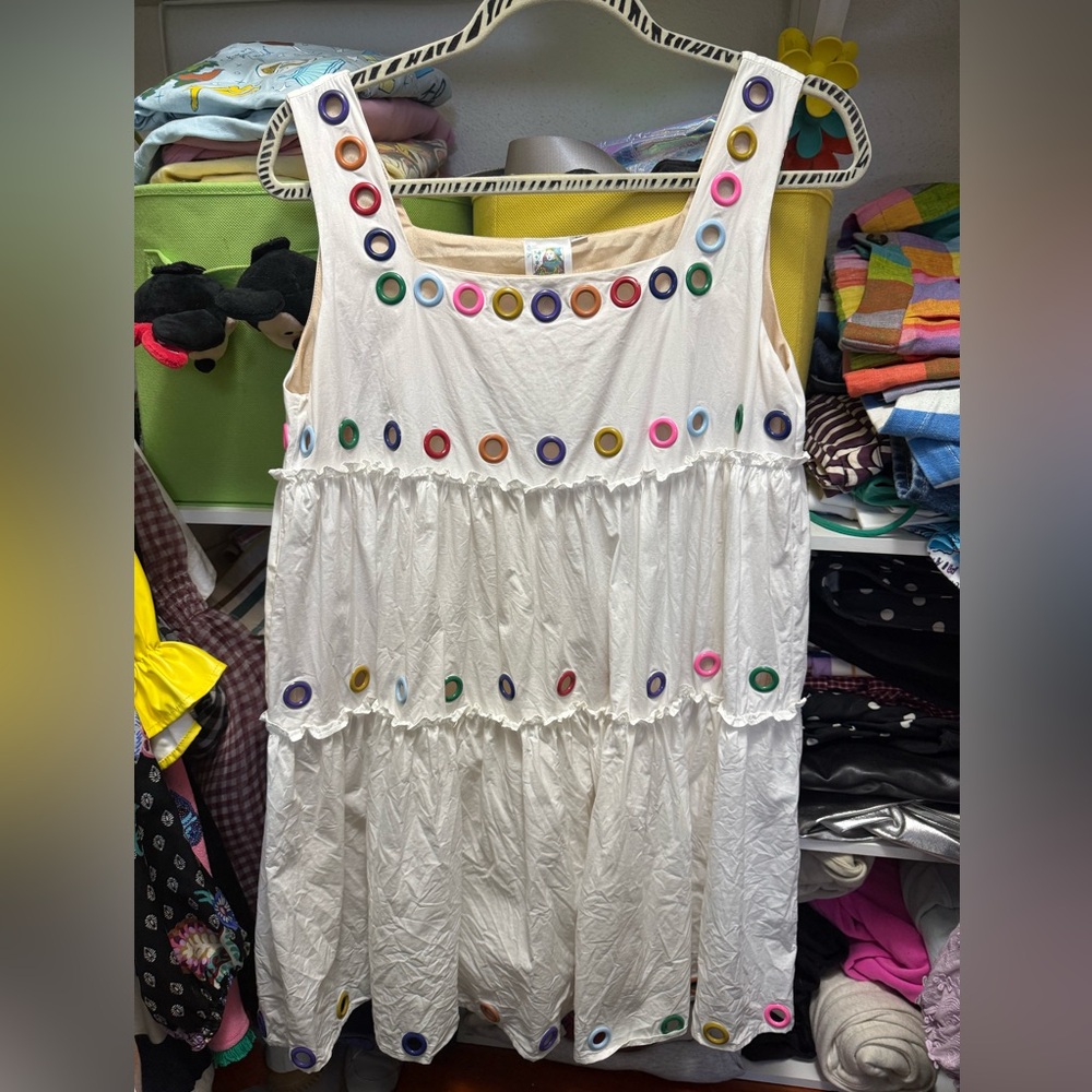 QUEEN OF SPARKLES White Dress with Colorful Grommets